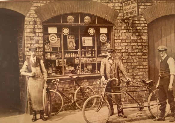 Hampden St cycle shop 300